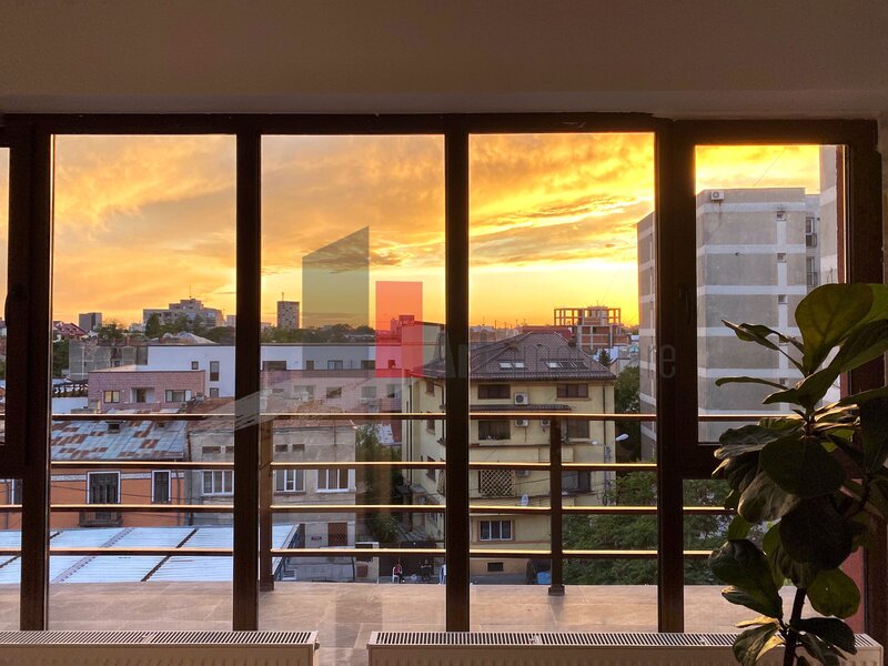 Calea Calarasilor, Matei Basarab, apartament 3 camere tip duplex.