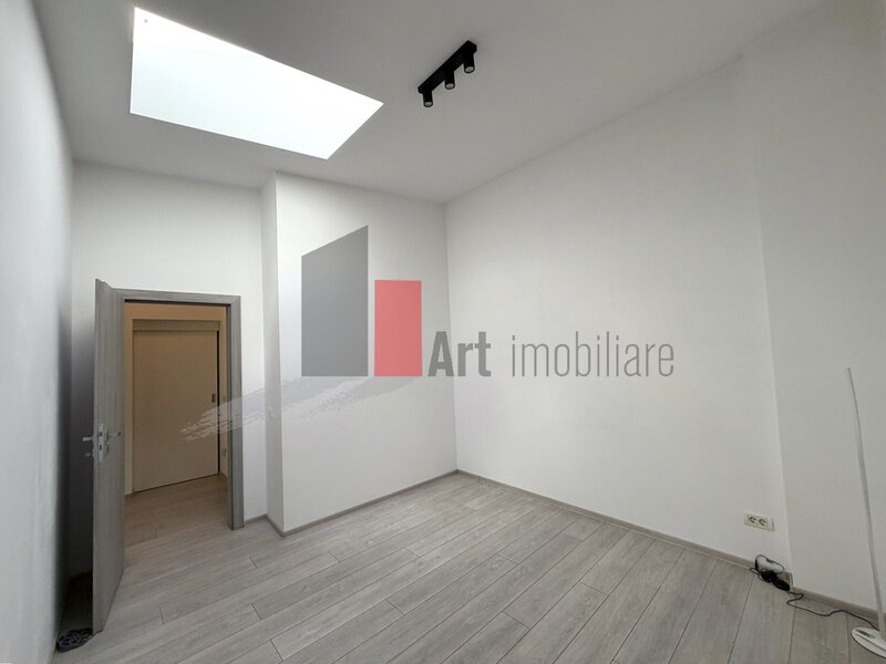 Calea Calarasilor, Matei Basarab, apartament 3 camere tip duplex.